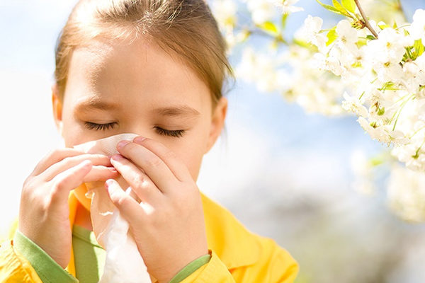 بررسی علائم آلرژی در کودکان